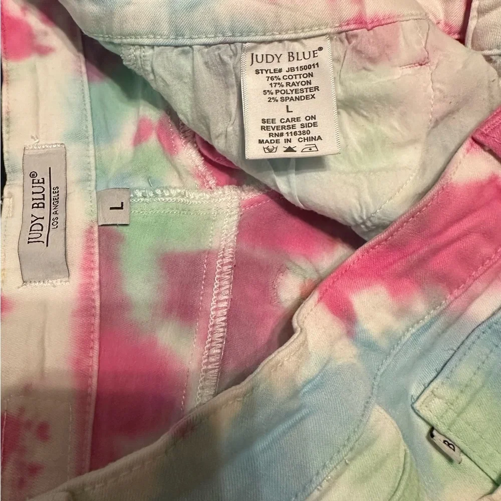 Judy Blue White with Multi-Colored Tie Dye Cut-Off Jean Shorts -Like New, Size L - Picture 3 of 5